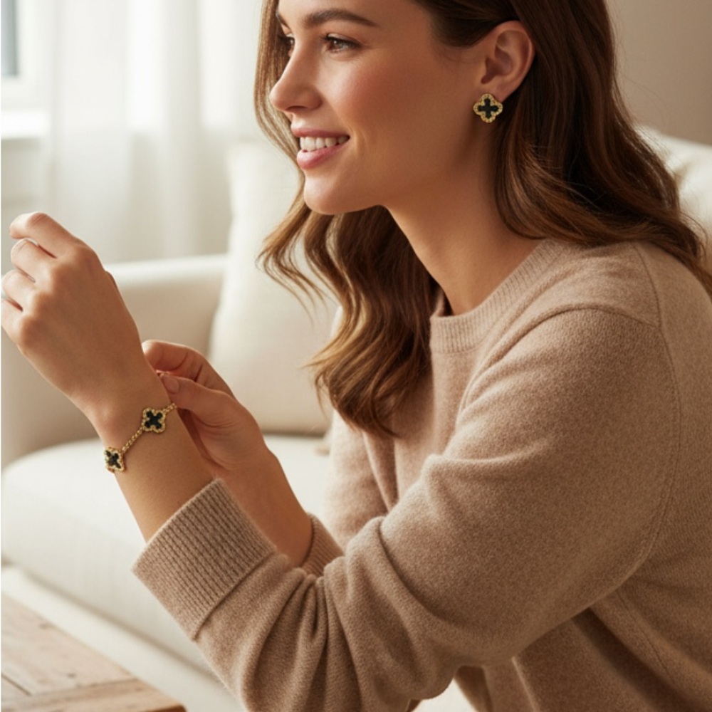 Rose gold and Black Clover bracelet and earring set ( high quality )